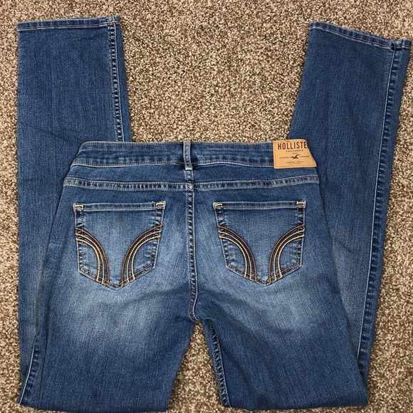 Hollister Juniors Skinny Jeans - Picture 4 of 6